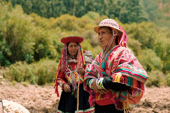 3-Hour Small-Group Hiking With Alpaca in Sacred Valley - Tour Directions
