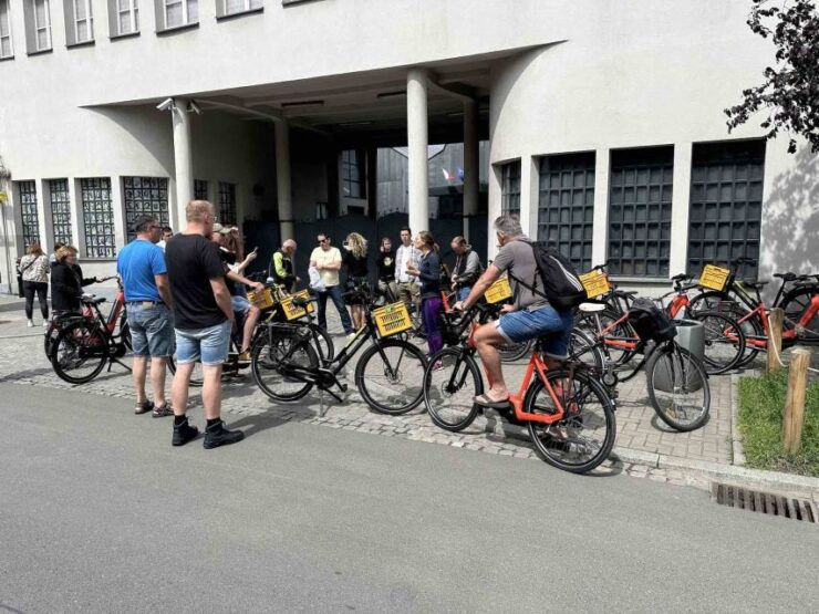 3-Hour Small Group Tour on Bosch E-Bike - New Bikes! - Group and Guide Information