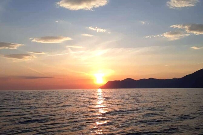3 Hour Sunset Boat Tour in Liguria - What To Expect