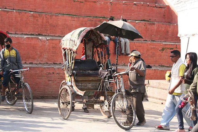 3-Hour Thamel Sightseeing Tour by Rickshaw in Kathmandu - Thamel Market Exploration