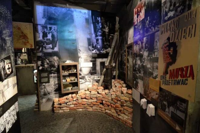 3-Hour Tour at Warsaw Uprising 1944 Museum /Inc. Pick-Up/ - Audio Guide Languages