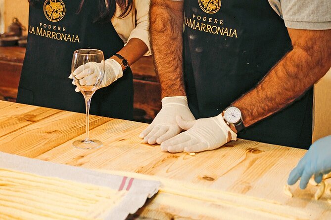 3-Hour Tuscan Cooking Class With Wine & Oil Tasting - Wine and Oil Tasting
