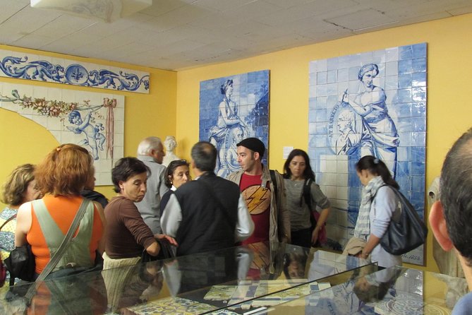 3-Hour Walking Tour: Tiles of Porto - Exploring Portos Architectural Gems