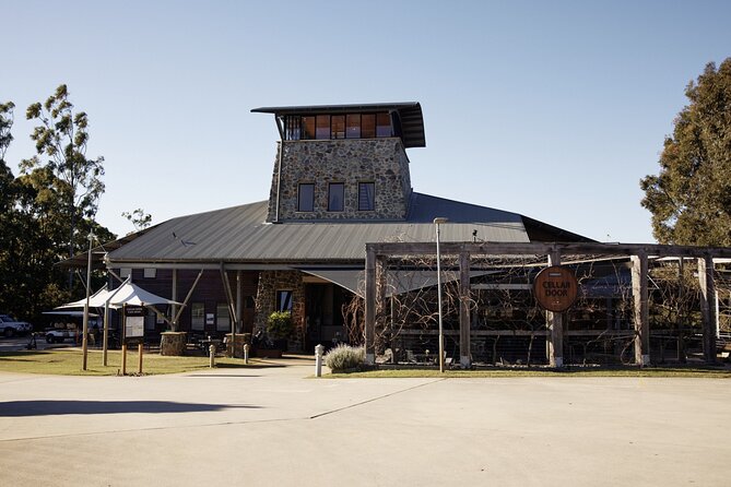 3-Hour Wine Tasting and Lunch Guided Tour at Cellar Door - Guided Tour of the Winery