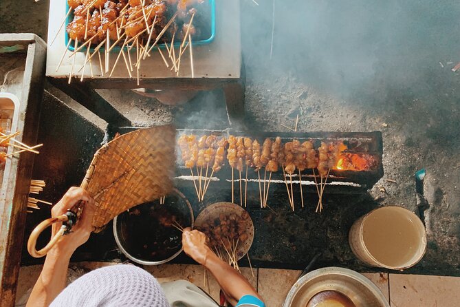 3-Hour Yogyakarta Hidden Food Walking or Cycling Guided Tour - Food Tour Highlights