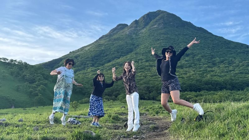 3-Hour Yufuin & Beppu Tour - Mt. Yufudake adds scenery between stops