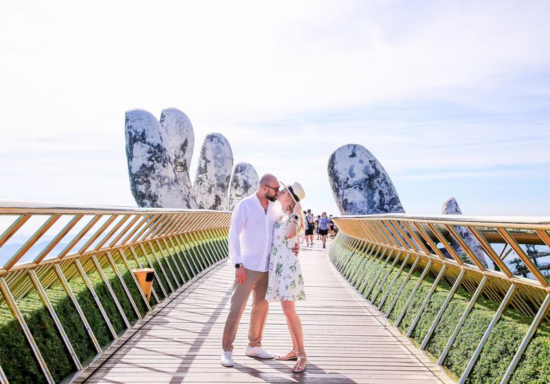 3 Hours Golden Bridge Photoshoot in Ba Na Hills - At a glance