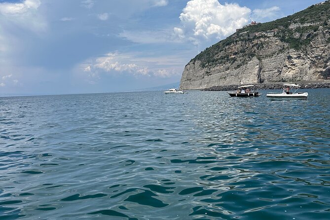 3 Hours Guided Boat Tour for Small Groups on the Island of Capri - Good To Know