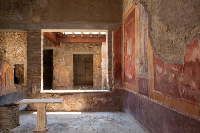 3 Hours Private and Guided Tour of the Excavations in Pompeii - Cancellation and Booking Policy