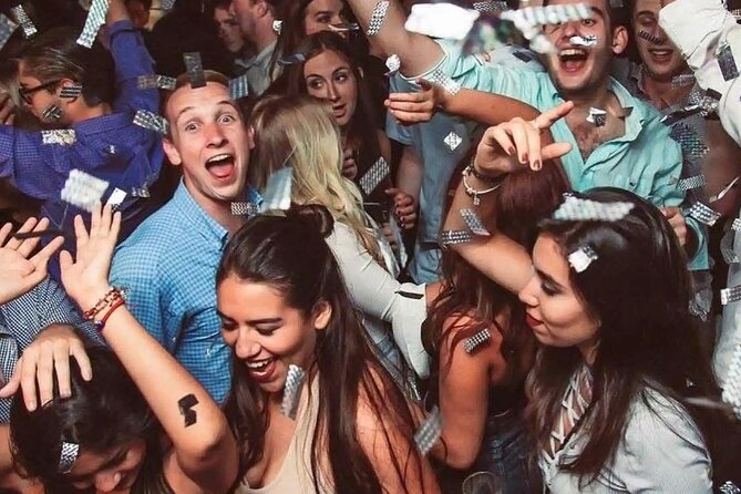 3 Hours Pub Crawl in Albufeira With Professional Party Makers - Meeting Point Details