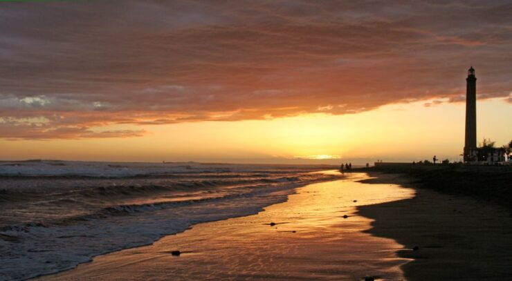 3-Hours Sunset Segway Experience Near by Sand Dunes - Multilingual Tour Guides and Group Size