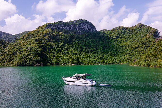 3 hours- sunset tour on romantic Ha Long Bay with a private yacht - FAQs