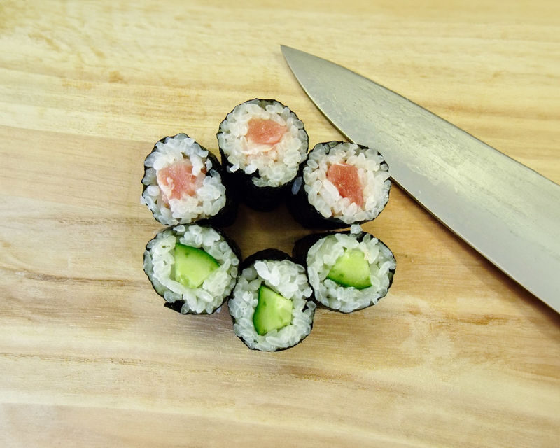 3 Hours Sushi Making Experience in Tokyo - Eating what you make