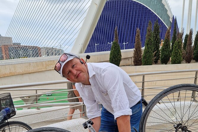 3 Hours Valencia City Bike Tour With a Tasty Surprise - Tips and Recommendations for the Tour