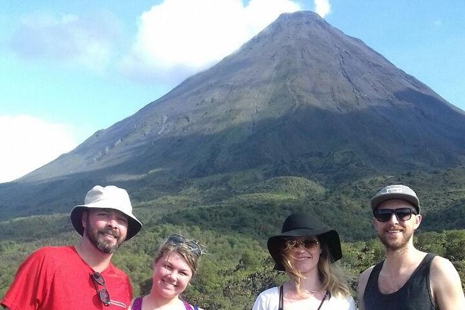 3-in-1 Arenal Combo Tour: Hanging Bridges, La Fortuna Waterfall & Volcano Hike - Meeting and Pickup Points