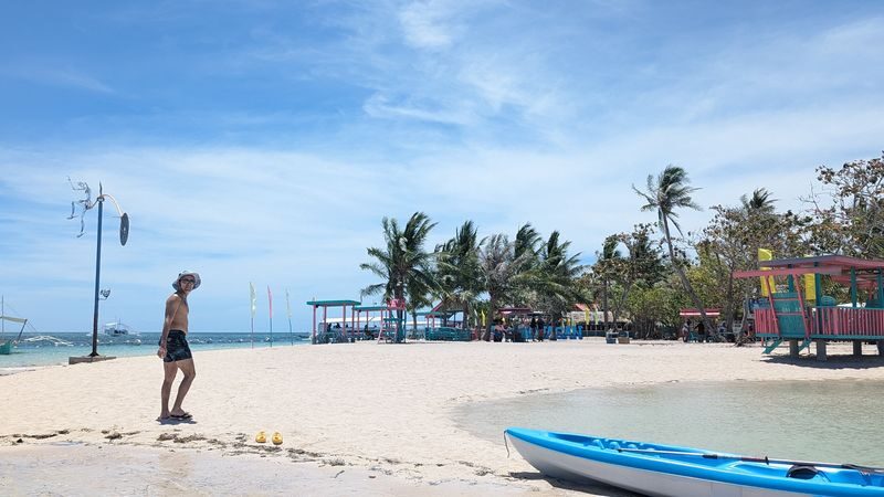 3-Island Hopping Day Tour with Lunch on Cebu Island - Gilutongan: the first look beneath the surface