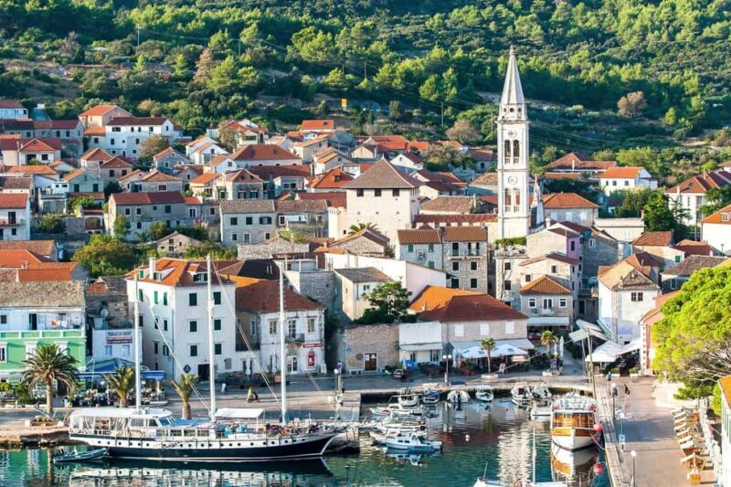 3 Islands Speedboat Tour: Golden Horn, Blue Lagoon & Jelsa - FAQ