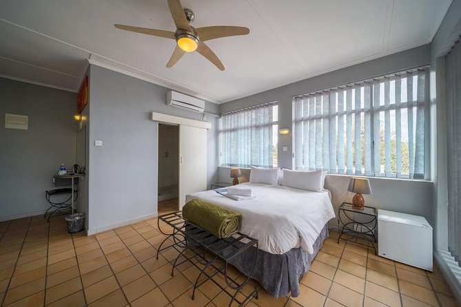 3 Nights 4 Days N1 Hotel Package - Guided Tour of the Falls