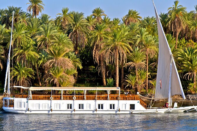 3 Nights Luxor& Aswan Nile Cruise With Hot Air Balloon and Abu Simbel From Luxor - Cruise Accommodations