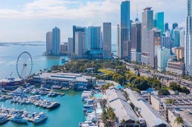 3 Story 100ft Hip Hop Yacht Party with 3 Hour Open Bar - Detailed Breakdown of the Experience