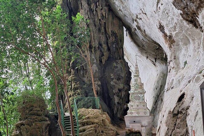 3 Temples Tour from Khaolak Praya Nakarach Bang Riang Bang Thong - FAQ