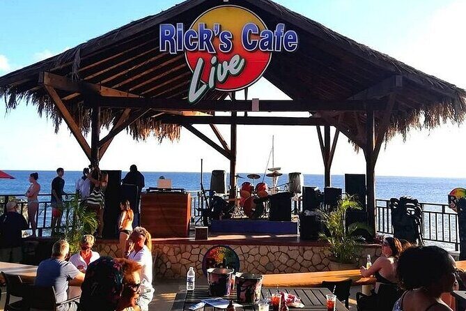 3 to 5 Hour Private Herbal Tour Shopping and Dinner at Ricks Cafe - What to Expect on Your Herbal, Shopping, and Ricks Cafe Experience