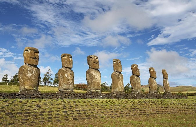 3 Tours on Easter Island. - The Sum Up