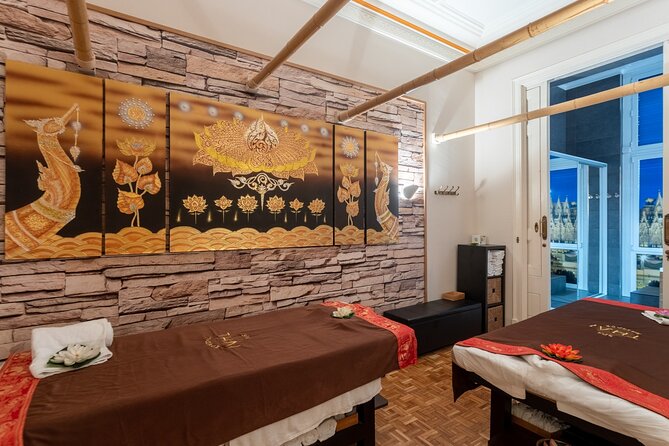 30 Min Couple MASSAGE and 30 Min Floral Bath at THAI SPA MASSAGE - What to Expect During the Massage