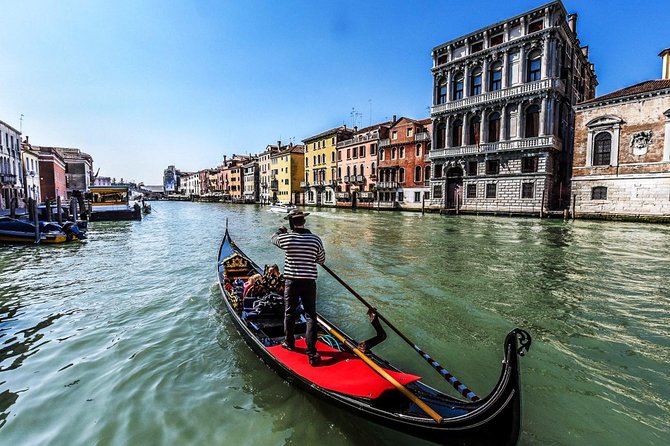 30-Min Private Gondola Ride for up to 5 People - Whats Included