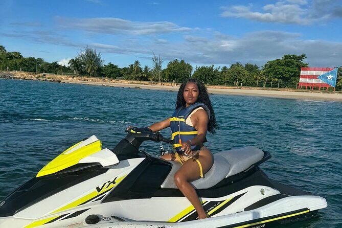 30 Minute Jet Ski Ride along Isla Verde Beach - Who Can Participate?