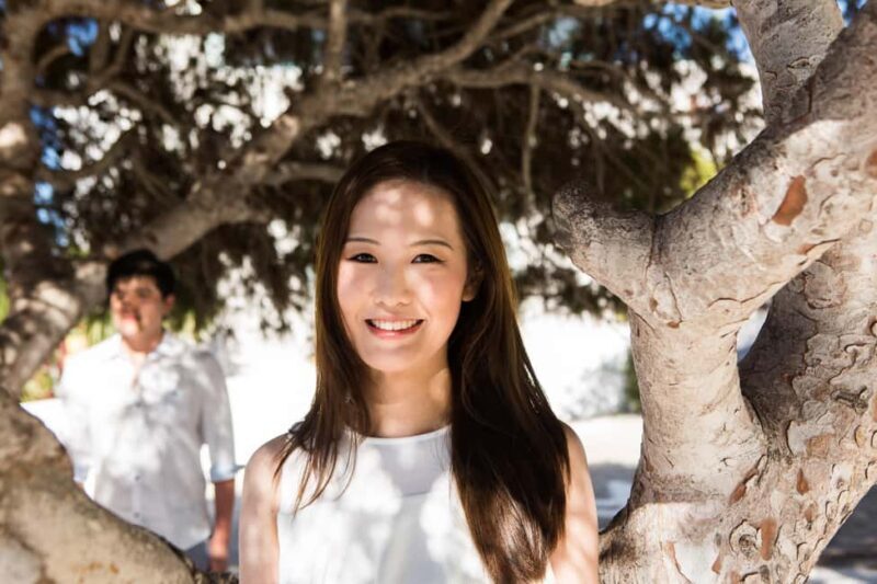 30 Photoshoot in Oia! 30 edited photos! Effortless & Fun! - Who Should Consider This Photoshoot?