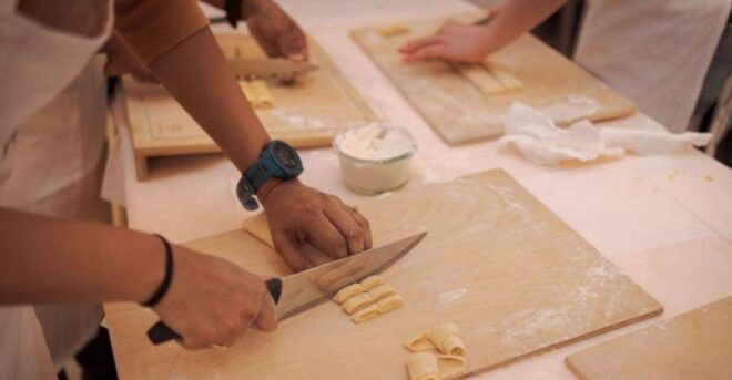 30+ Rome Sights & Fettucine Pasta-Making Cooking Class - Restrictions