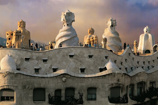 360º Barcelona: Old Town Walking, Helicopter Flight & Sailing Small Group Tour - Subtopic 1: Walking Tour