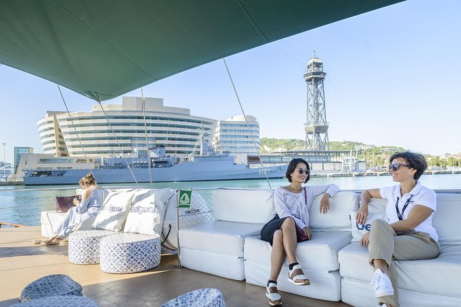 360º Barcelona: Old Town Walking, Helicopter Flight & Sailing Small Group Tour - Helicopter Ride and Boat Ride