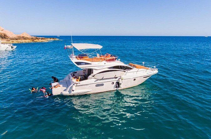 38 feet Private Boat in Los Cabos. - Practical Details