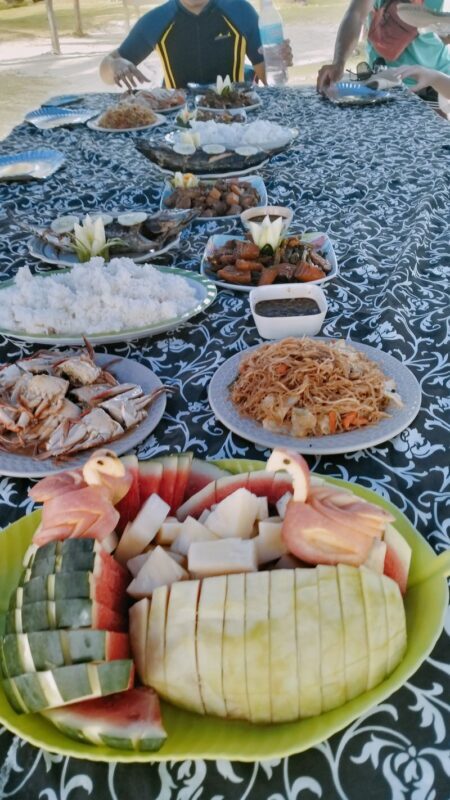 3D/2N Island Hopping Expedition El Nido to Coron or Vice versa - Day two: snorkeling, fishing and a village visit