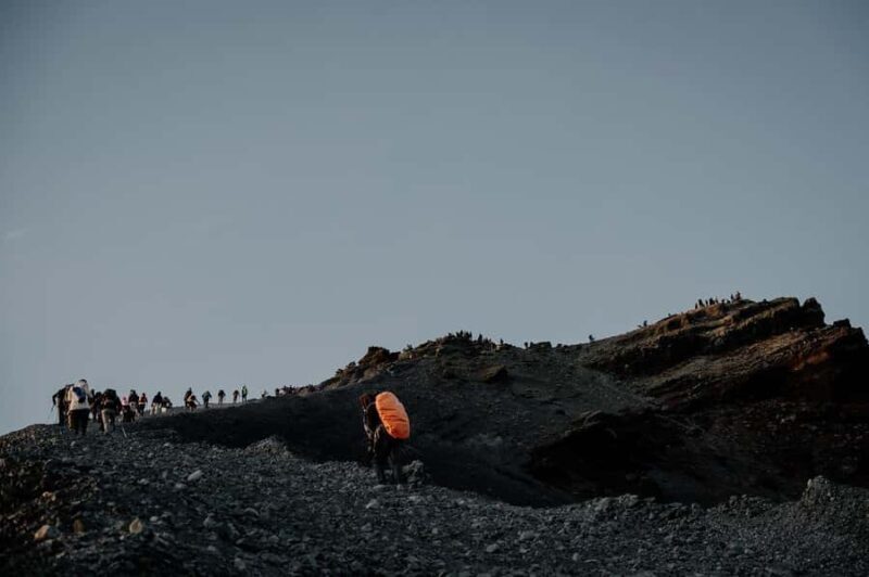 3d/2n trekking mount rinjani summit lake & hot springs - FAQ