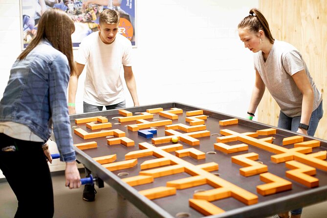 3D Adventure Black Light Minigolf in Berlin - Activity Highlights