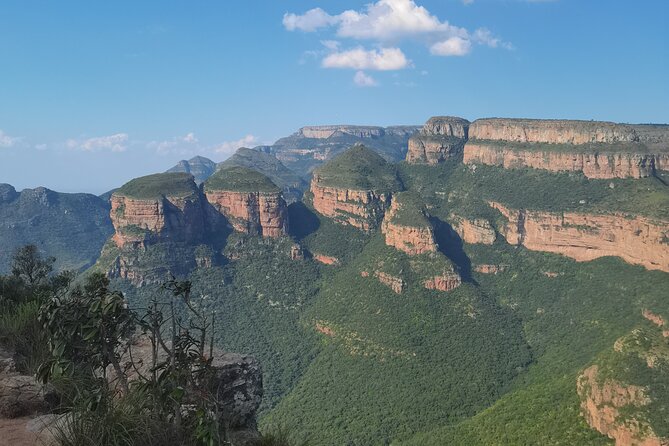 3D and 2N Panorama Tour and Kruger National Park Safari With Pickup - Accommodation at Umbhaba Eco Lodge