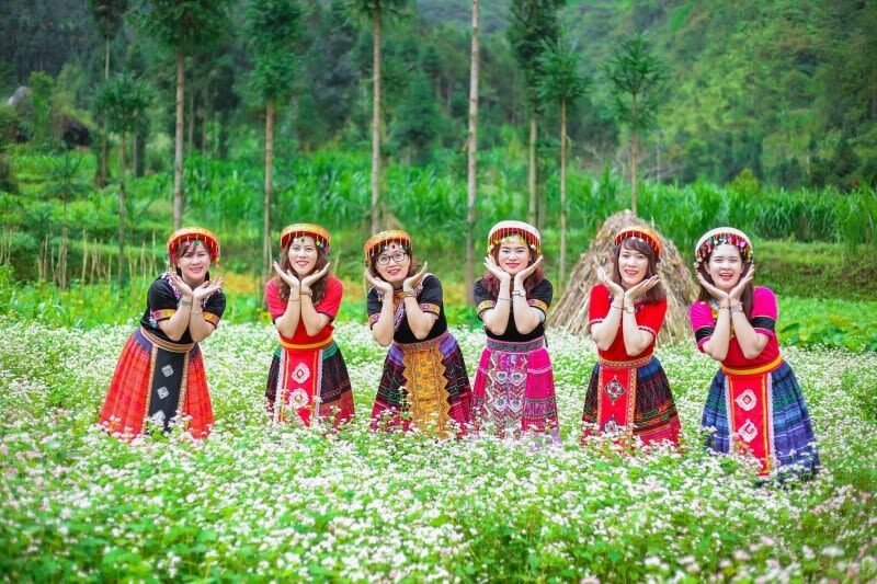 3D2N Ha Giang Tour from Hanoi, Boating on Nho Que River - Day three: Lung Cam, then back to Hanoi