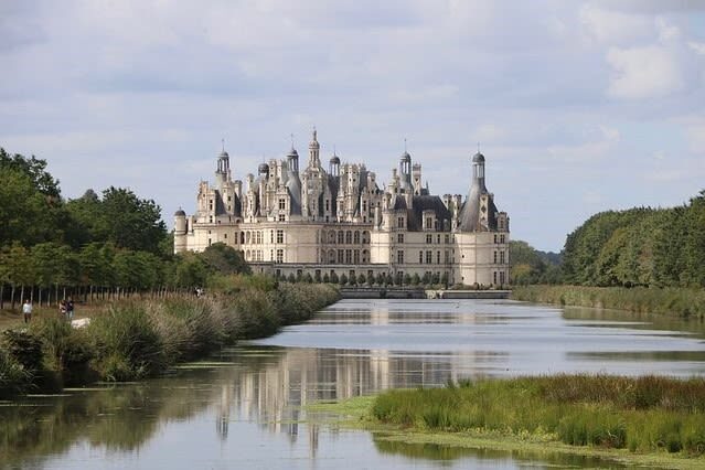 3D2N Normandy, Mont Saint-Michel, Loire Valley Chateaux Tour - A three-day route from Paris to the Atlantic and the Loire