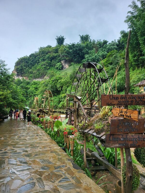 3D2N Sapa Adventure Tour from Hanoi by Night Train & Limousine - Hotel, meals and the real value