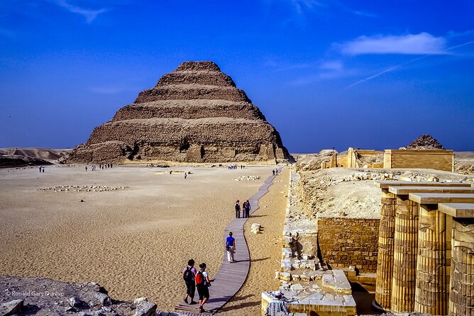 3Day Tour of the Top 11 Sightseeing Spots in Cairo,and Alexandria - Meals and Dining Experiences