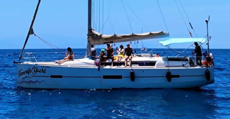 3h Whale Watching Share Tour Costa Adeje Lina7 Mizendoha - Vessel Specifications