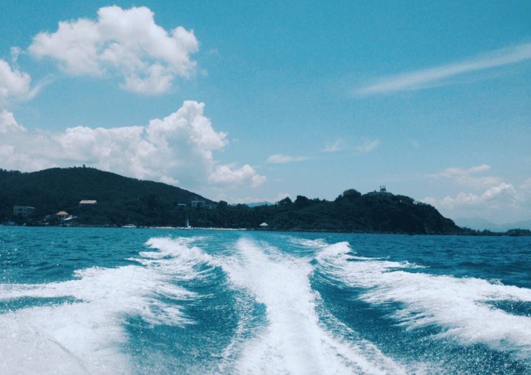 3H30 Explore the South Shore of the Bay of Ajaccio Catamaran - Detailed Itinerary
