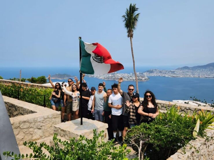 4-6HR ACAPULCO FUN DAY WITH DIVERS SHOW, LUNCH BEACH FRONT - Experience Highlights