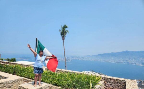 4-6HR ACAPULCO FUN DAY WITH DIVERS SHOW, LUNCH BEACH FRONT - Dining Options