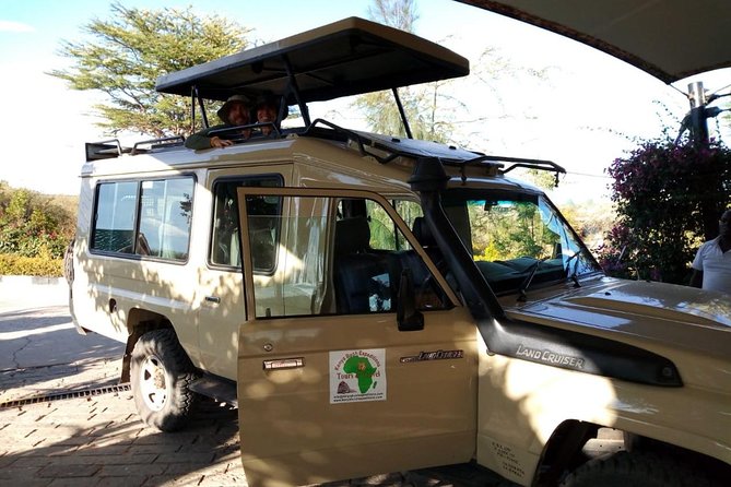 4 by 4 Land Cruiser and Jeep Transfer to Maasai Mara Hotels - Booking Confirmation
