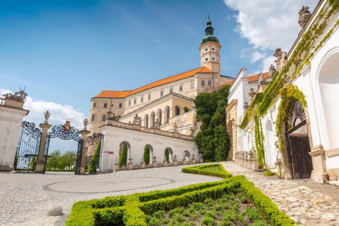 4 Castles Private Day Trip From Vienna to South Moravia - Discover Lednice Castle Gardens