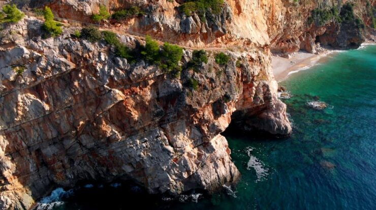 4 Caves & KomižA Private Speedboat Tour From Split - Speedboat Trip Details